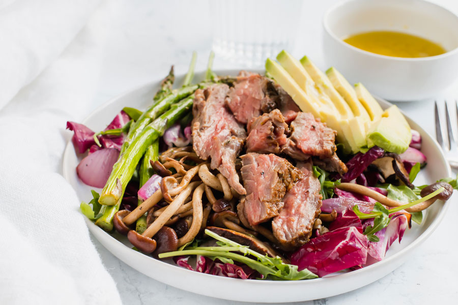 Easy Keto Grilled Steak Salad: Low Carb Dinner in Minutes
